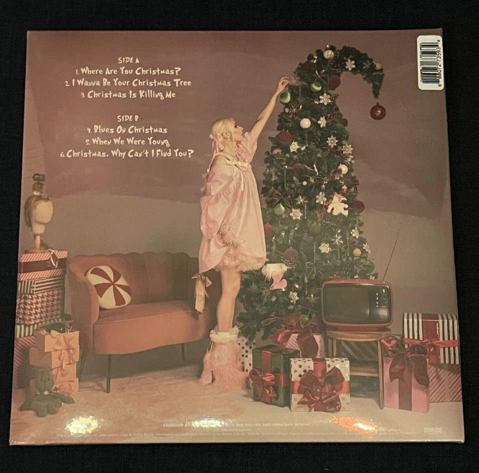 Taylor Momsen's THE PRETTY RECKLESS CHRISTMAS RED  Vinyl SIGNED IN HAND - Image 3 of 3