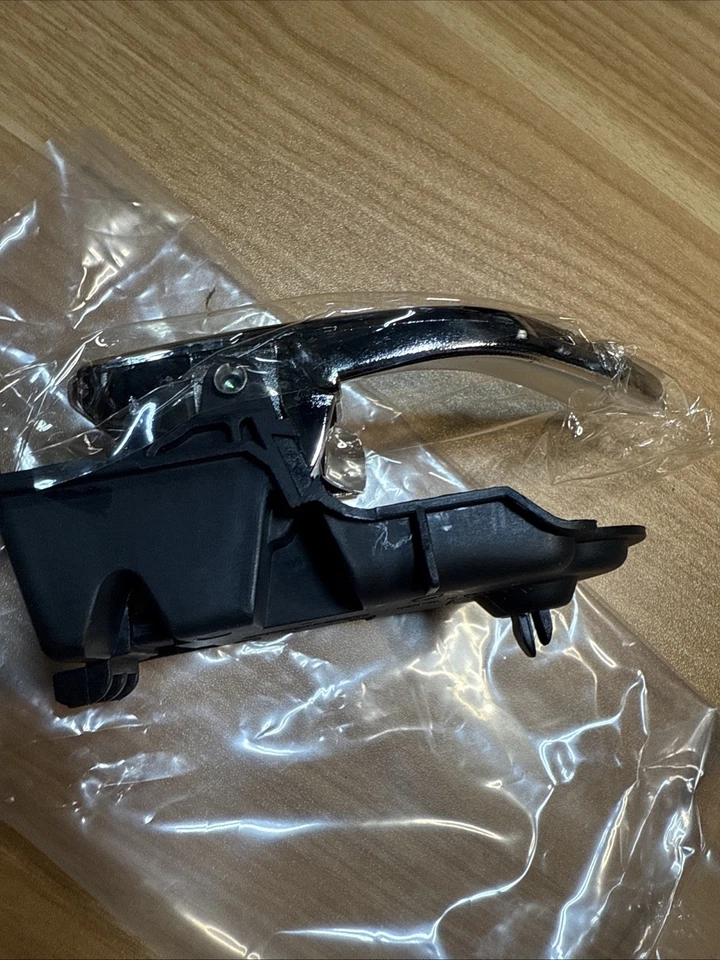 Maçaneta interna frontal lateral do motorista Dorman 79548 ajuste MAZDA Tribute 2001-2006 - Imagem 4 de 4