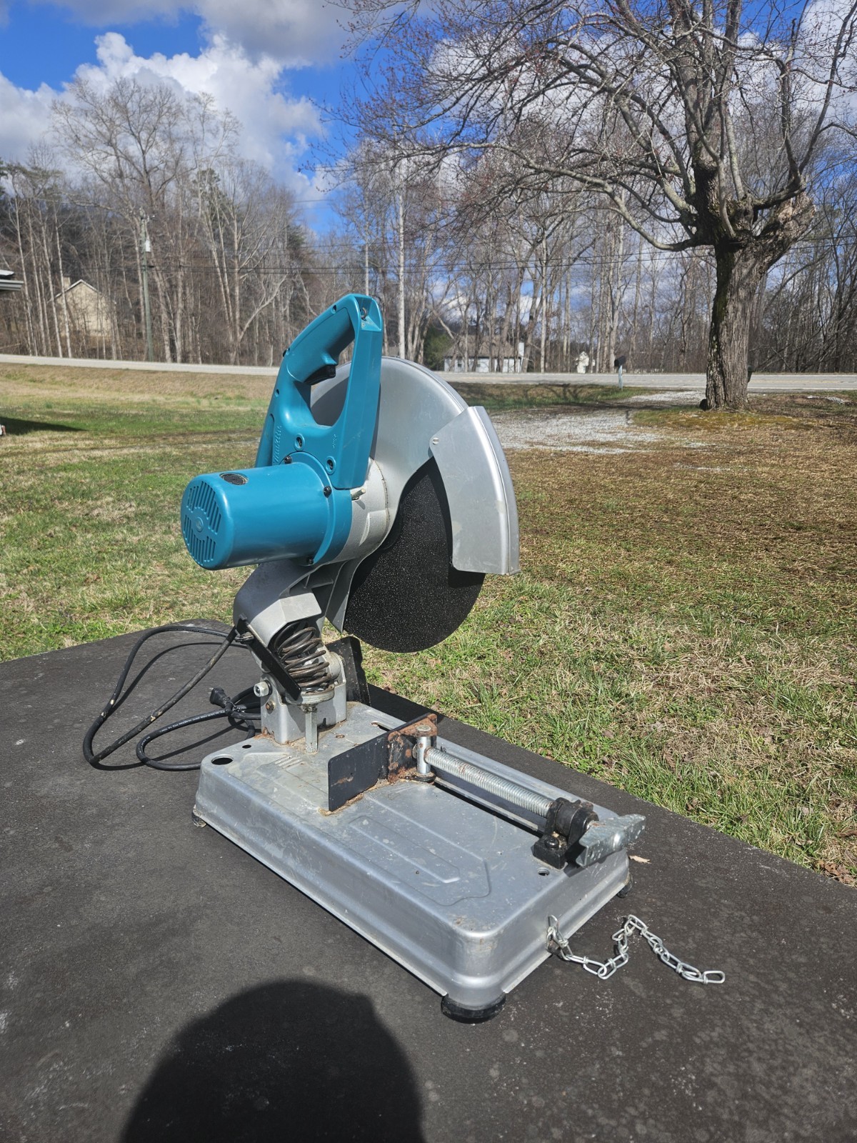 With New Dewalt Metal Cutting Blade Working Used