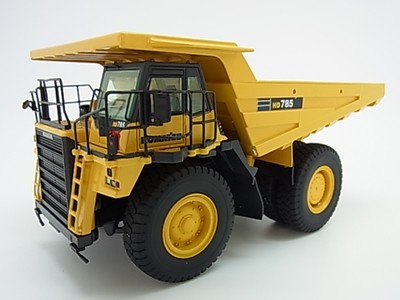 New! Komatsu 785-7 yellow dump truck diecast model 1/50 NZG