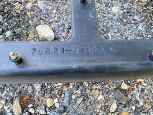 1984 1985 Toyota Celica RA64 exterior trim light license plate holder bezel oem - Imagen 17 de 17