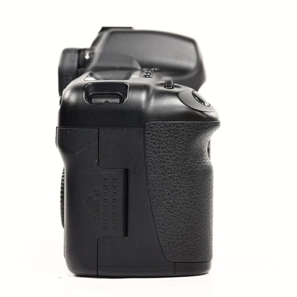 Canon EOS 5D Digital SLR Camera Body Only 8714574959115 eBay
