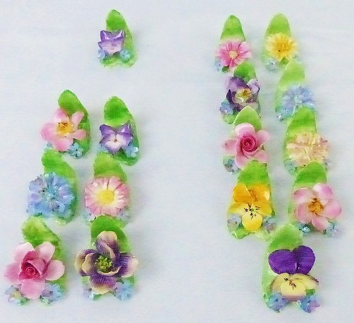 16 portatarjetas de lugar floral de hueso de carbón china ~ pétalos de flores en estado mixto - Imagen 2 de 10