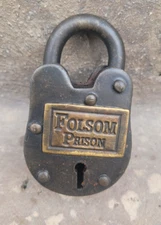 Reproduction Folsom Prison Working Cast Iron Lock With 2 Keys Western Padlock