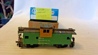 HO Scale Athearn Caboose, New Hamburg & Hopewell RR, Green, #456, Built