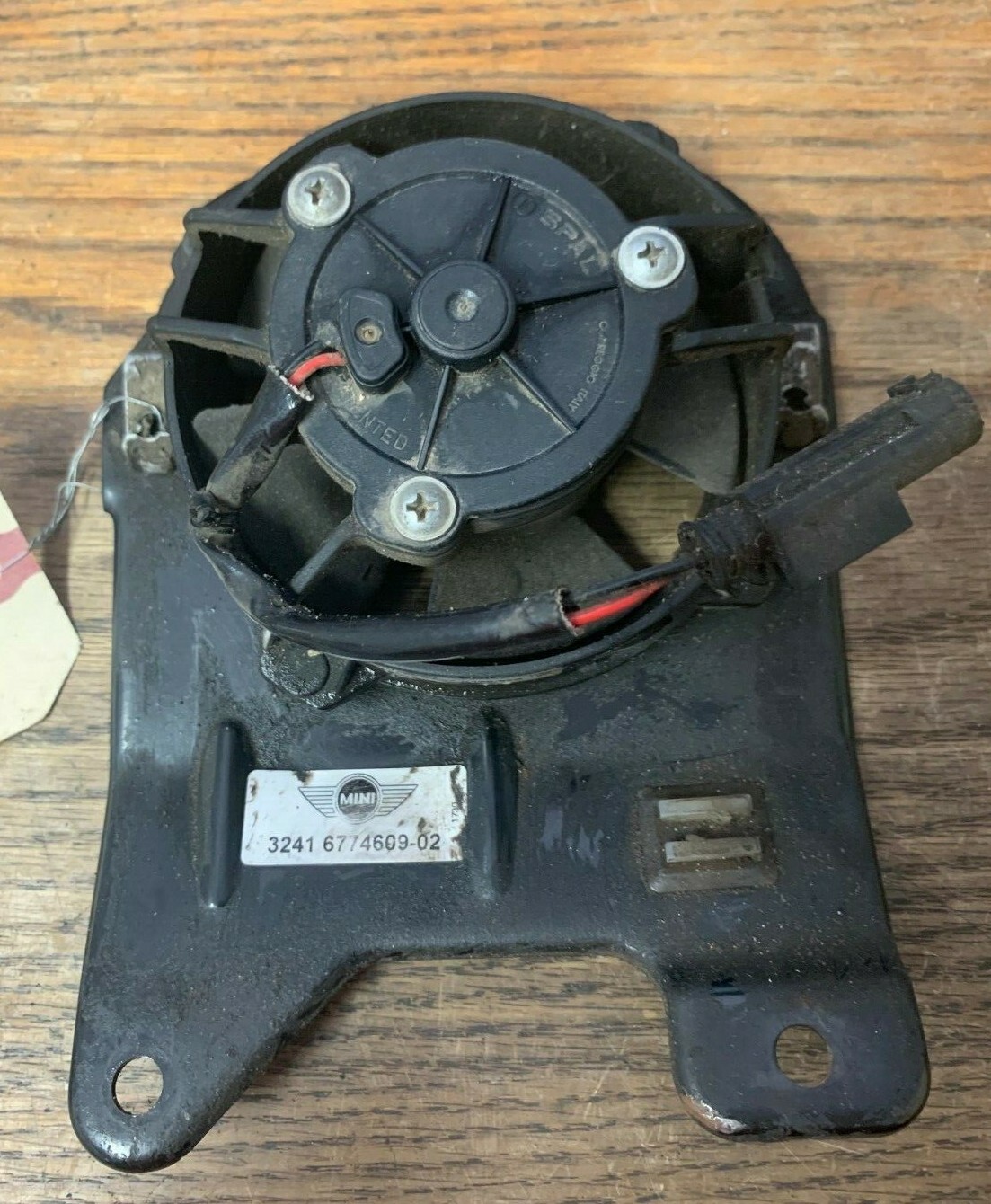 20022008 MINI COOPER POWER STEERING PUMP COOLING FAN R52 R53 OEM VA62