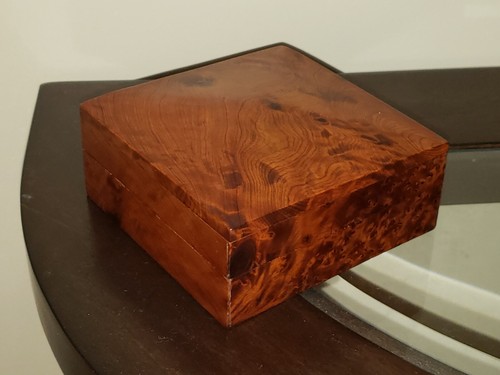 Possibly Thuya Wood, Square Box, Vintage Burlwood Birdseye, Naturally Beautiful - Picture 15 of 16