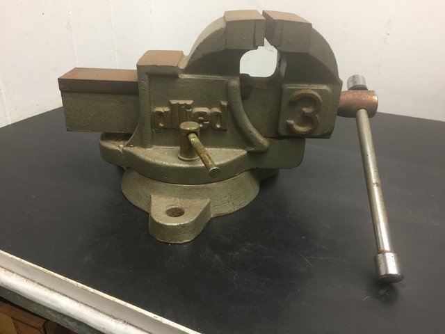 ALLIED NO 3 BENCH VISE INDUSTRIAL MADE IN USA 4" JAWS
