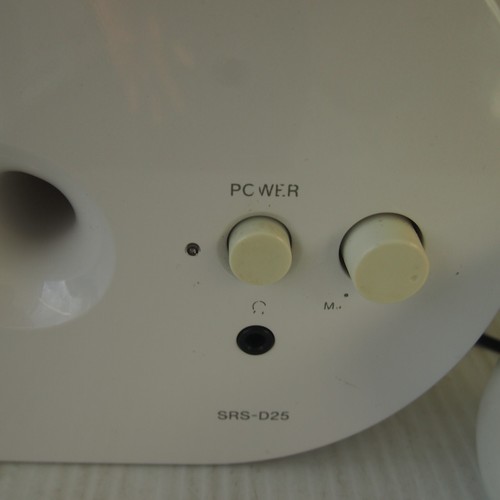 Sony SRS-D25 2.1 channel active speaker system gloss white 3.5mm AUX input - Picture 6 of 13