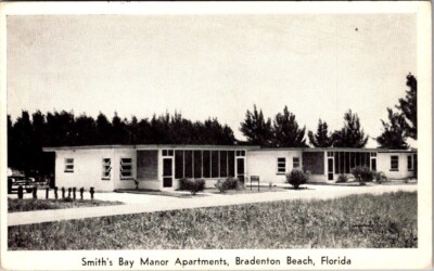 Vintage Bradenton Beach FL Smith s Bay Manor Apartments Postcard