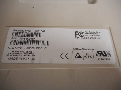 Gateway Vintage PS2 White Keyboard Model 7001049 - Picture 7 of 7