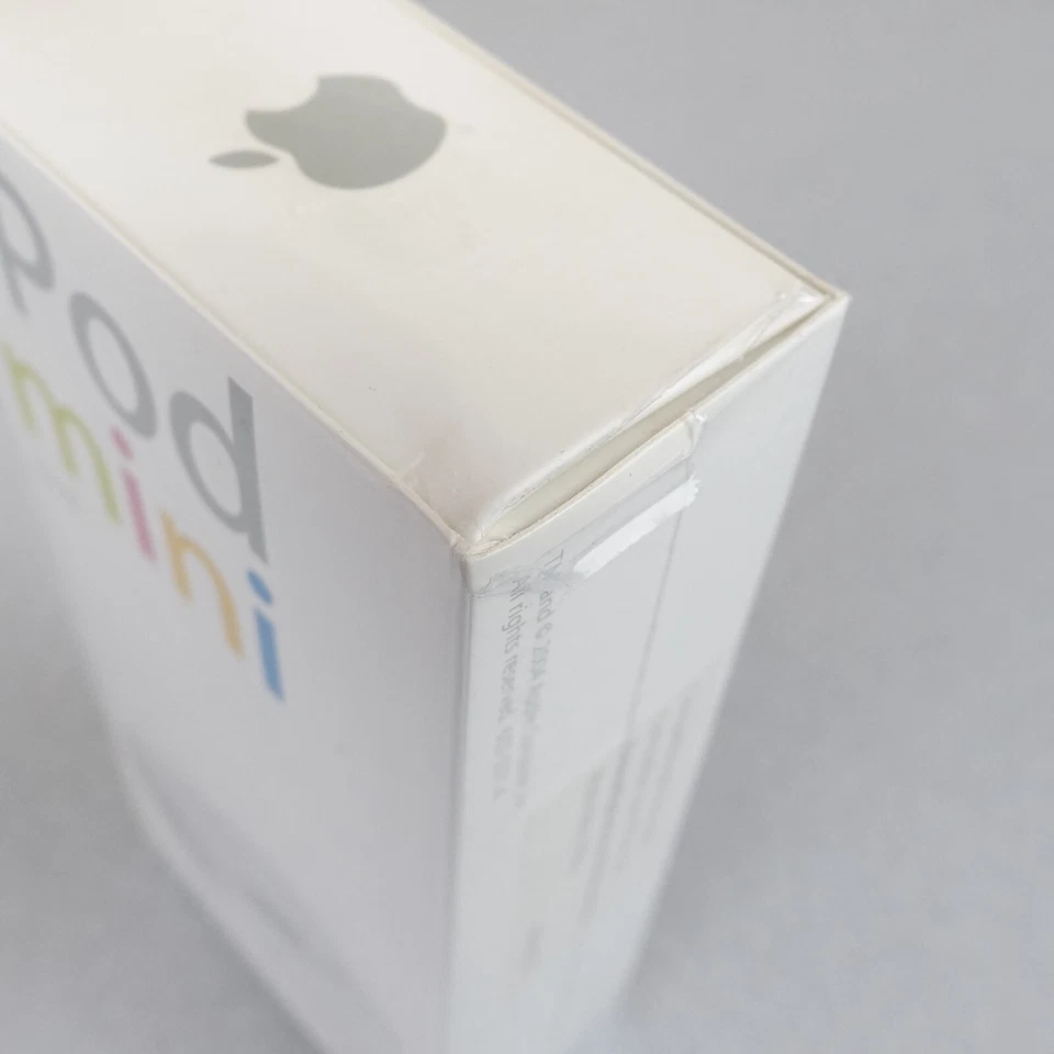 Apple iPod Mini Dock Antiguo Stock Genuino Raro 2004 Nuevo Sellado Mínimo Desgaste del Estante Foto 3 de 4