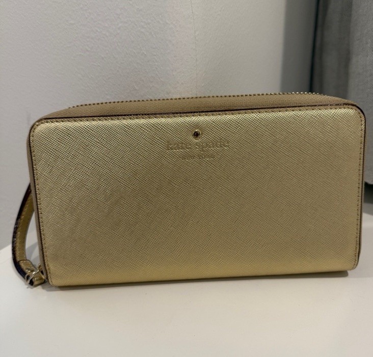 KATE SPADE NEW YORK ACCORDIAN GOLD LEATHER ZIP AROUND WALLET-read description