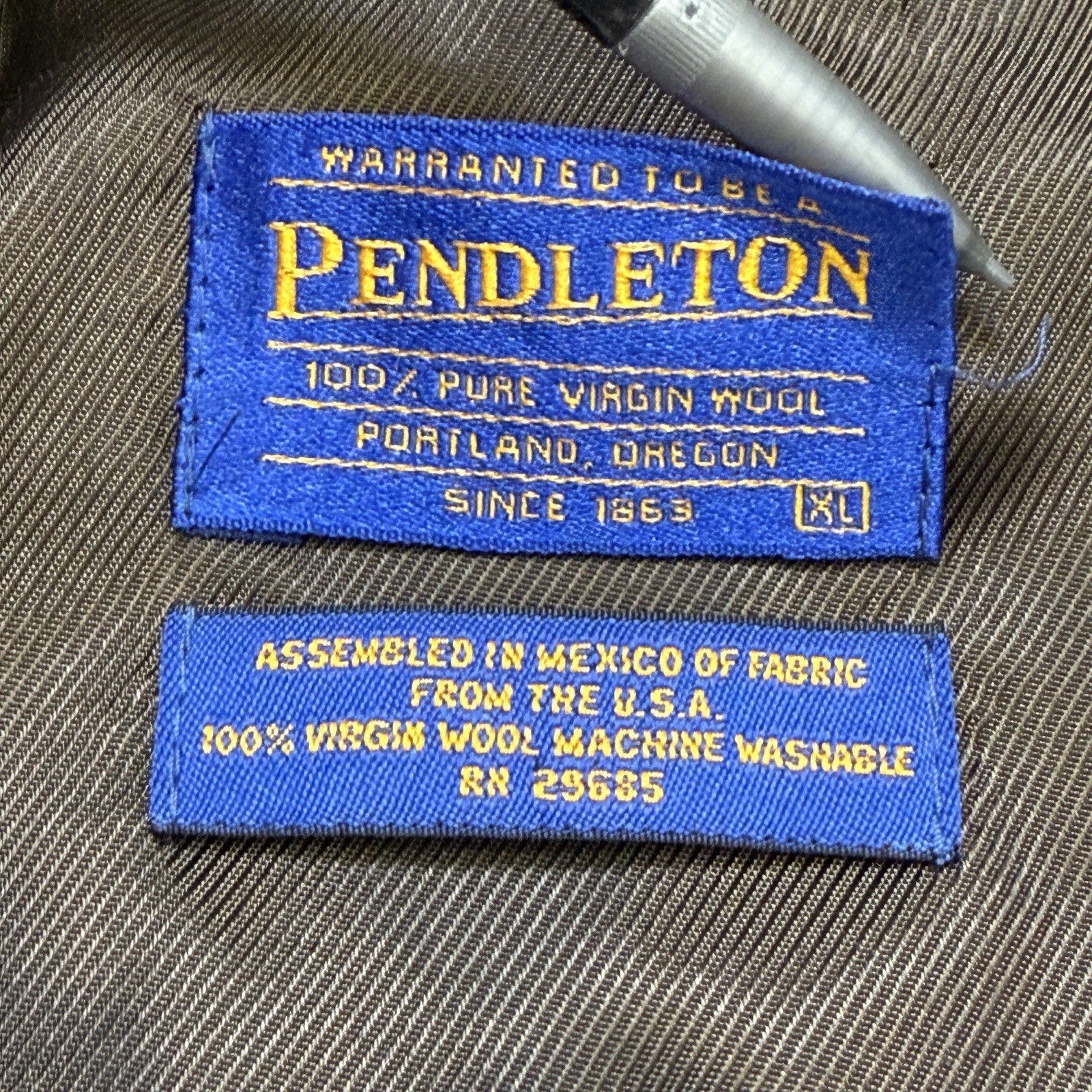 Pendleton Topsman 3 Button Wool Herringbone Blaze… - image 11