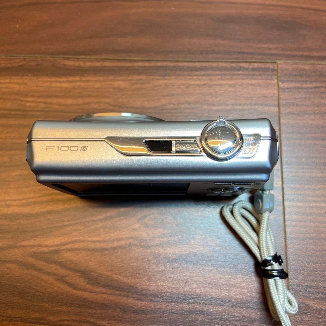 Fujifilm FinePix F Series F100fd 12.0MP Digital Camera