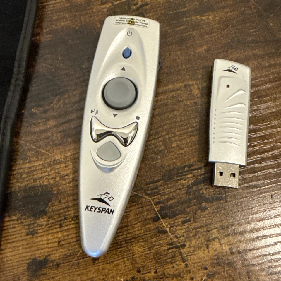 Keyspan TSAM-001 Laser Pointer Power Point Presentation Pointer / Remote Control - Image 2 of 4