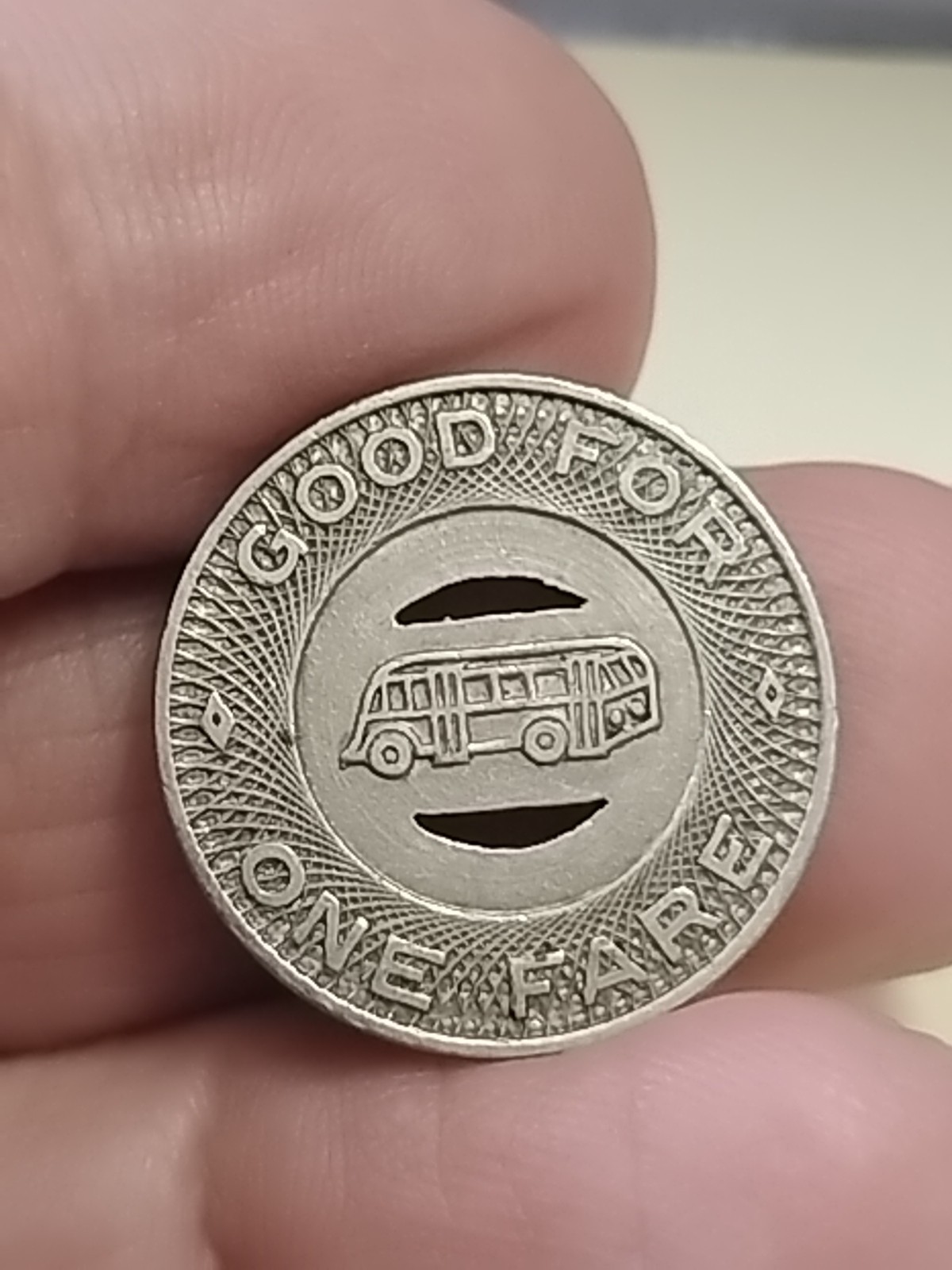 L.BURRELLI TRANSIT SERVICE-EAST PITTSBURGH PA 1941 TRANSIT TOKEN 23mm PA325B WM - second product detail image