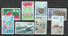 S25190) FRANCE 1977 MNH** Tourisme 8v