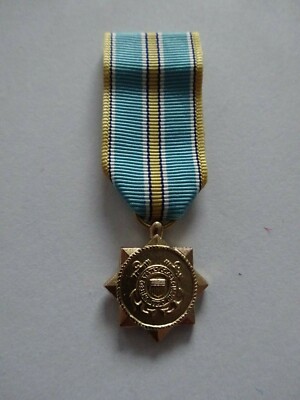 (A52-5) US Coast Guard Civilian Distinguished Public Service Miniaturorden 