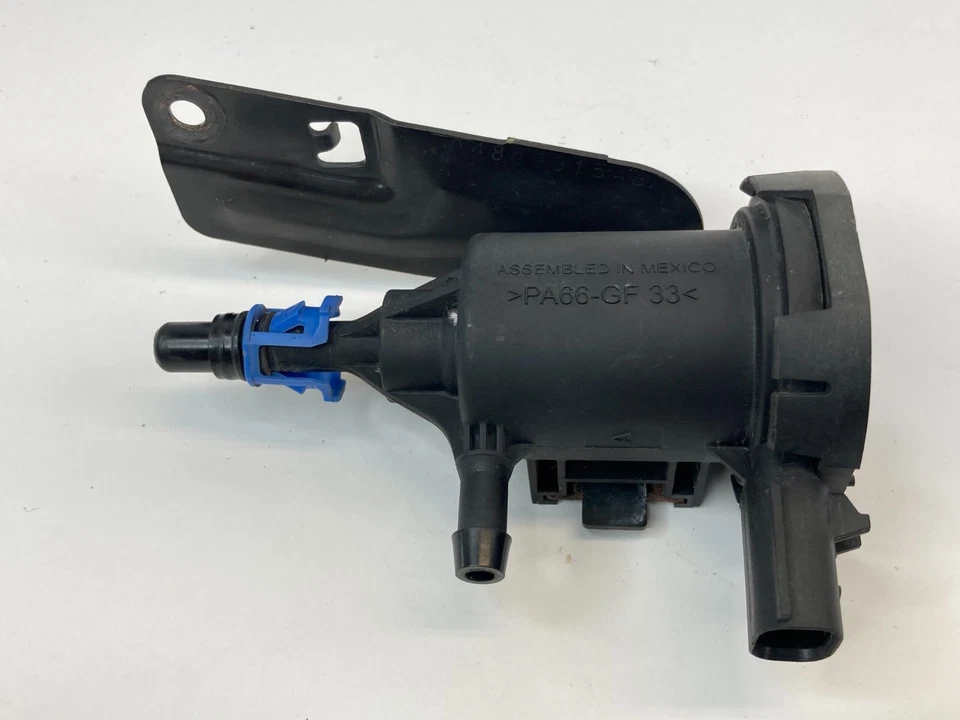 2012-2015 Ram C/V Vacuum Purge Solenoid Fuel Valve Vapor Canister 4891741AA OEM - Изображение 2 из 4