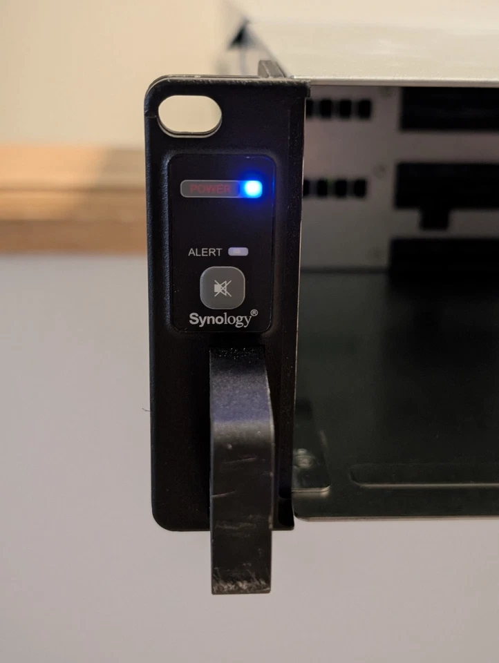 Synology RX1217SAS Rack Expansion Unit 12 x 3.5/2.5" SAS/SATA HDD/SSD No Caddies - Image 3 of 4