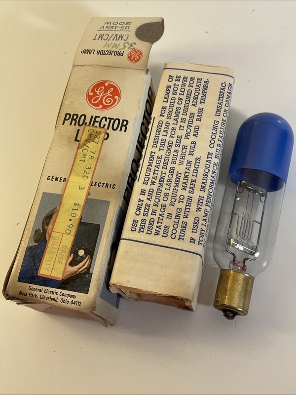 CMV (CMT) Projector Projection Lamp Bulb 115-120V 300W GE Untested