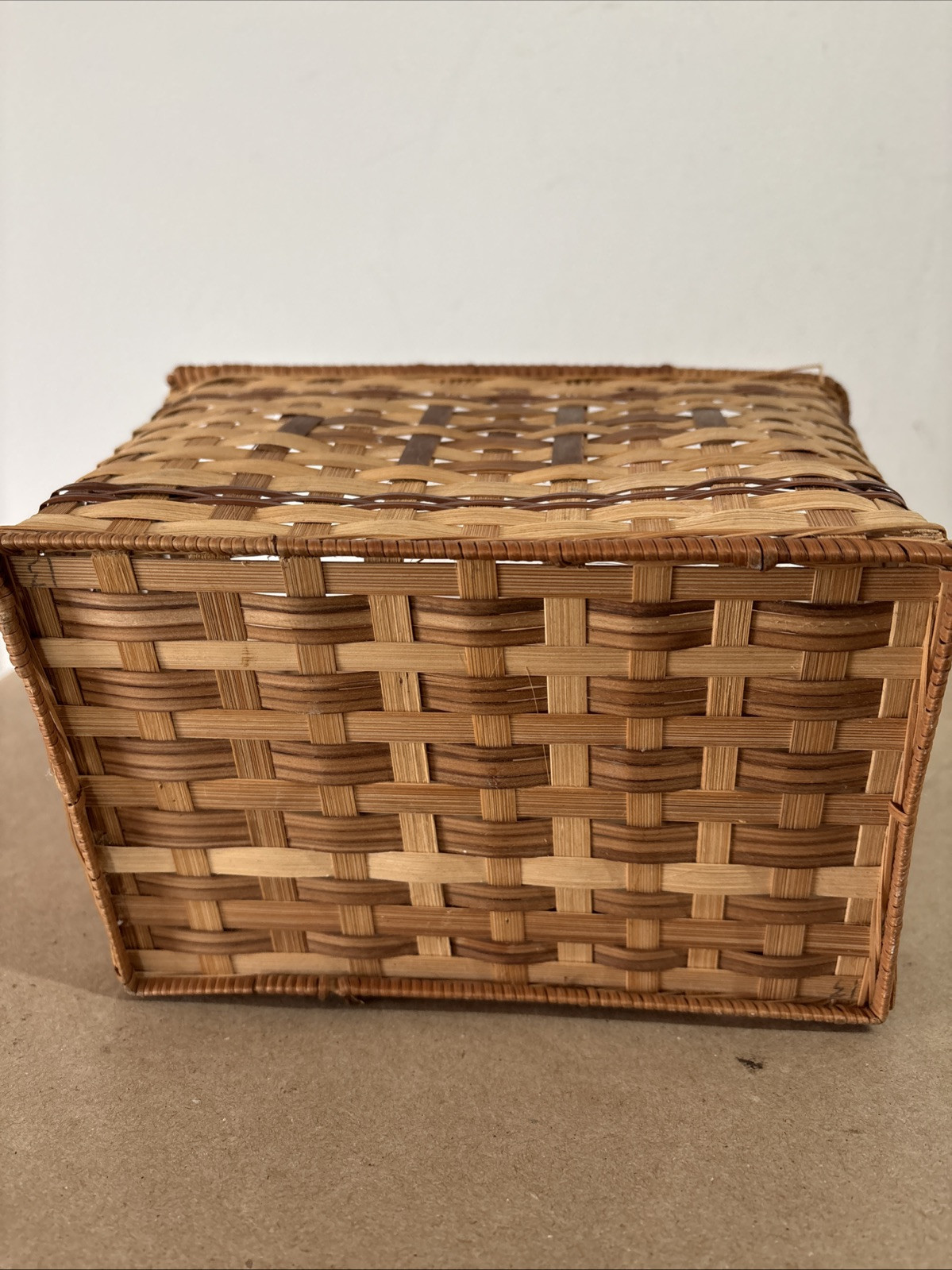 Large Woven Hanging Wall Basket Pocket 13” Wicker Farmhouse Cottage Vintage