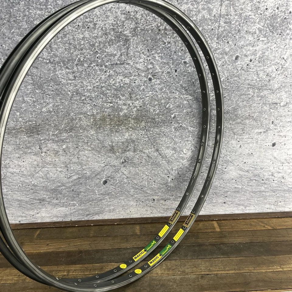 Llantas de bicicleta de carretera Mavic MA40 27 x 1 1/4 de colección 36h anodizadas duras 36 Francia 630 Foto 4 de 4