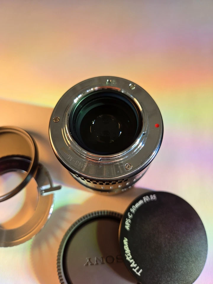 Lente de enfoque manual Tartisans 50 mm F0,95 APS-C para Sony E a5000 a6000 a6500 a6700 Foto 3 de 4