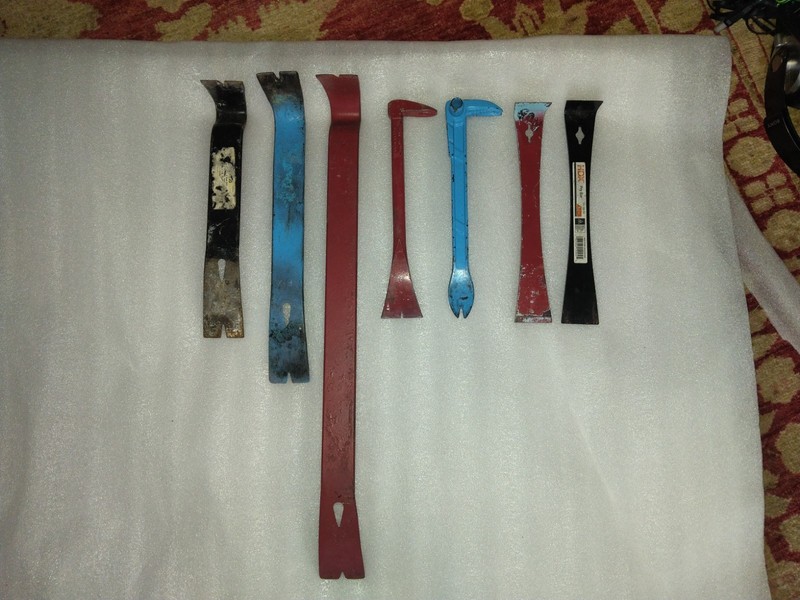 Lot Of Seven Construction Grade Good Nail Pullers And Cat's Paw Pry Bar Flat Ba