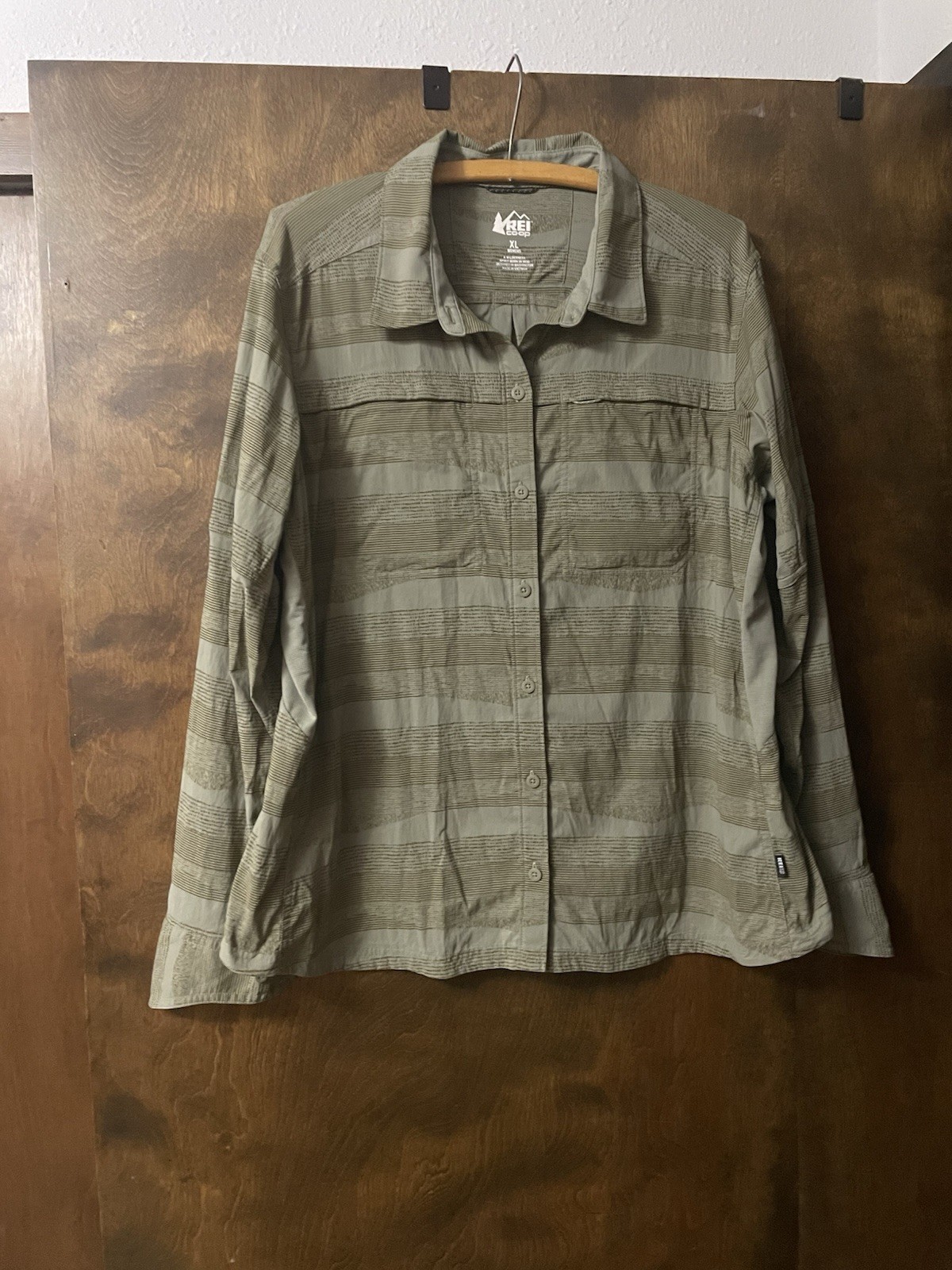 REI Co-op Women’s XL Green Striped Collared Button-Up Long Sleeve Woven Shirt