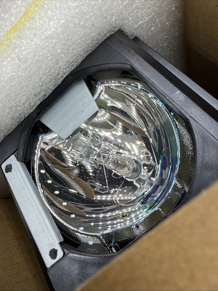 Mitsubishi 915B403001 запасная лампа высокого качества - Изображение 4 из 4