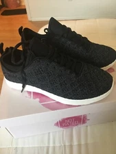 Not Rated Womens Dessa Shimmery Black Athletic Casual Sneaker Sz 7 New