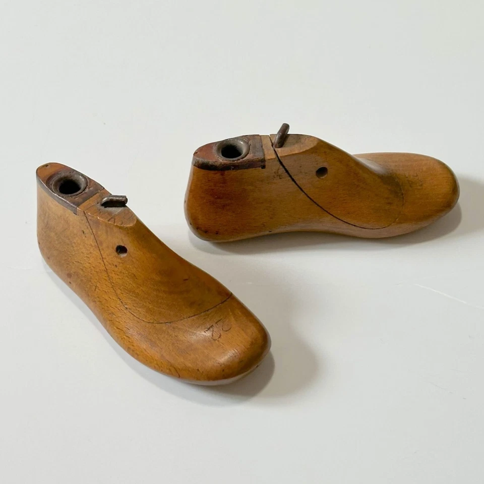 Zapatos de madera vintage para niños, europeos, talla 22 Foto 3 de 4