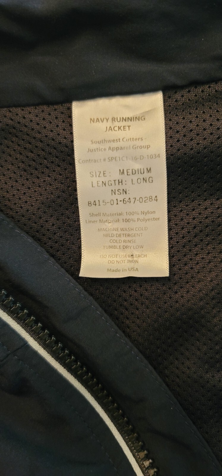 Navy running jacket size Medium - image 6