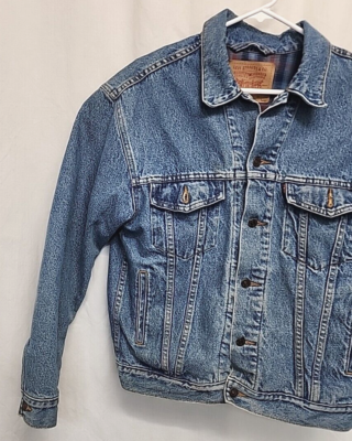 Vtg Levis Denim Flannel Lining Trucker Jacket Sz Medium Relaxed