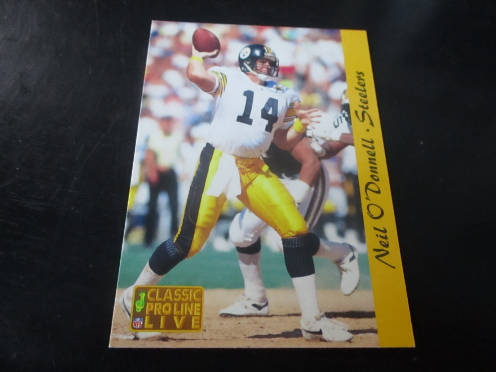 neil o'donnell   (pittsburgh steelers)   1993 classic pro line live CARD #231