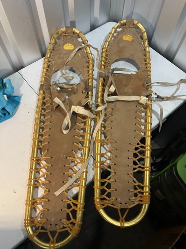 Vintage Sherpa Snow Claw Snowshoes Pair Gold Aluminum Frame 30"