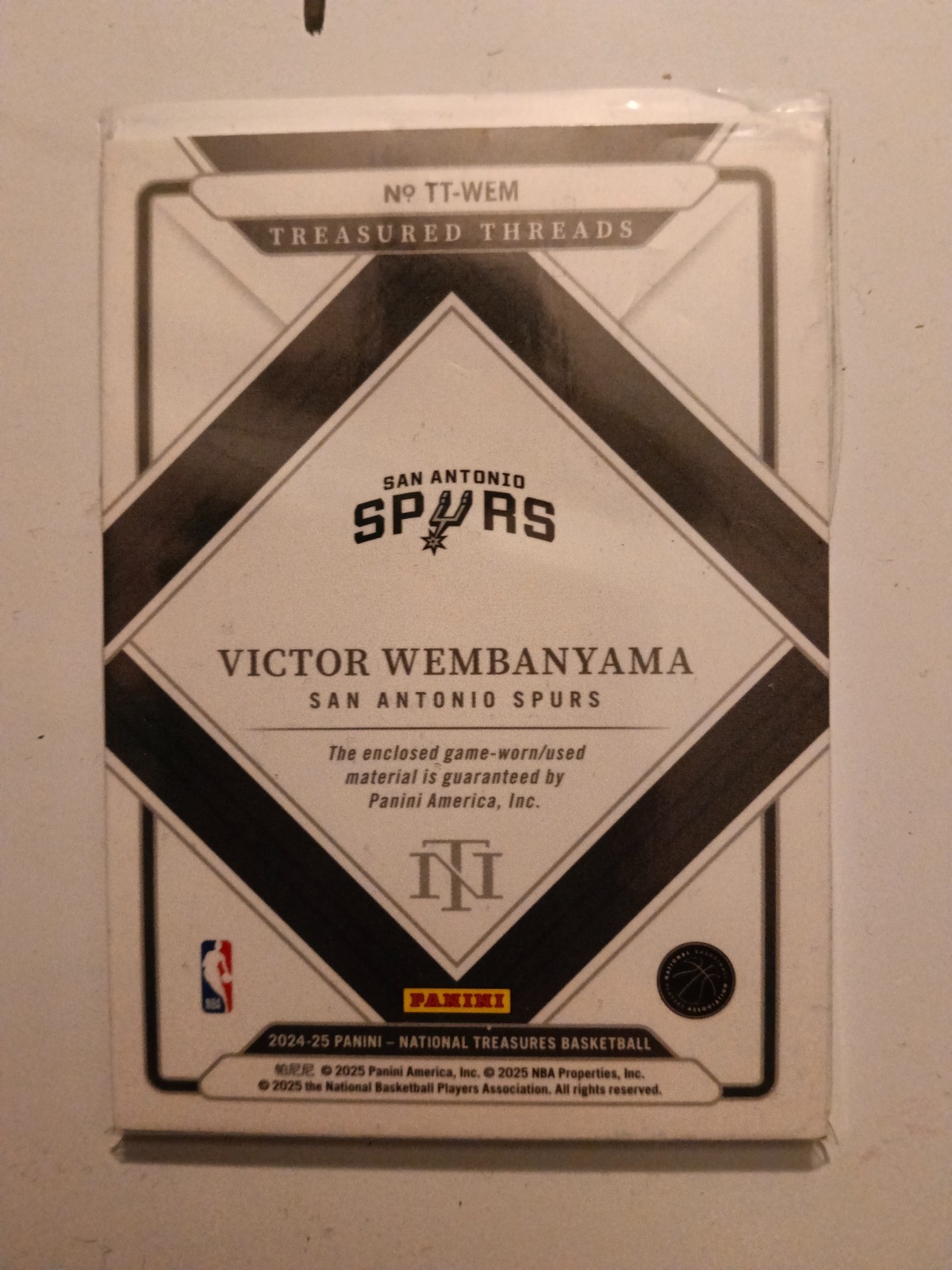 2024-25 National Treasures Victor Wembanyama Treasured Threads  view 4