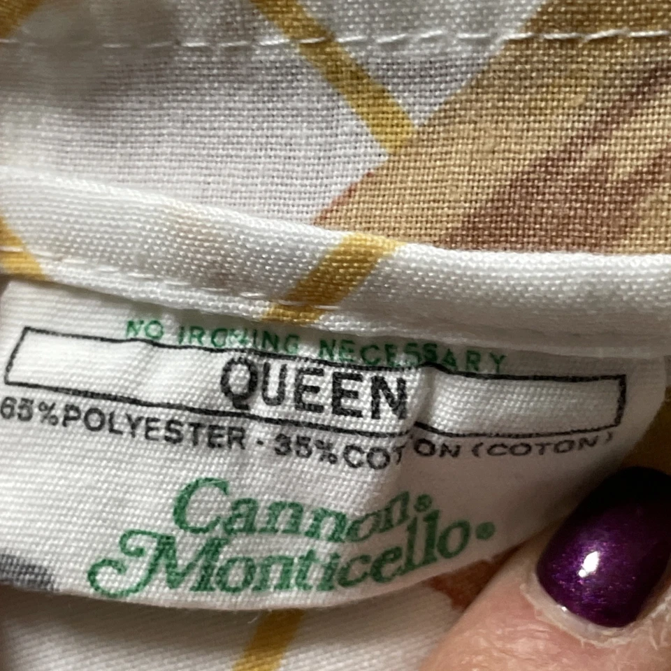 Vintage 1970s Cannon Monticello Flat Sheet Queen Size Gold Brown Geometric MOD - Image 3 of 4