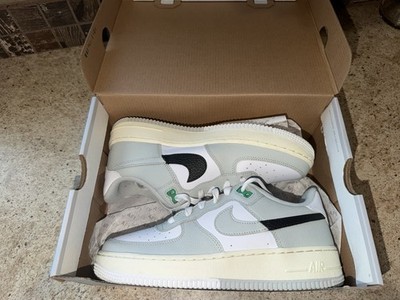 Nike Air Force 1 LV8 2 (GS) Boys US 6.5Y Light Silver/White/Black DZ2660-001