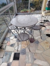 salon de jardin fer forgé table avec ses 4 chaises 