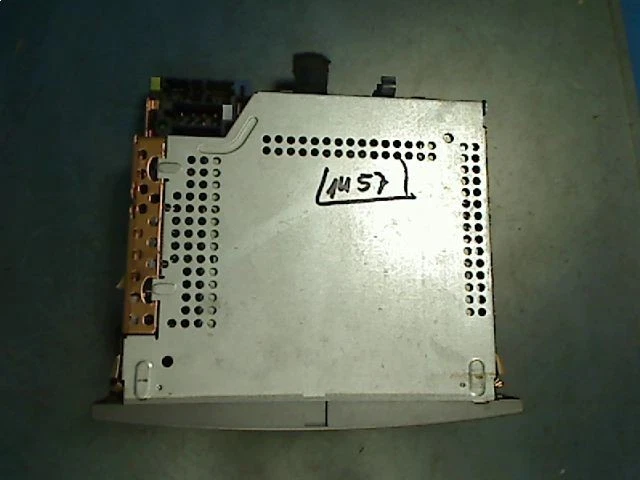 Radio Renault F4R770 8200300859 JM Scenic 2.0 16V - Bild 2 von 4