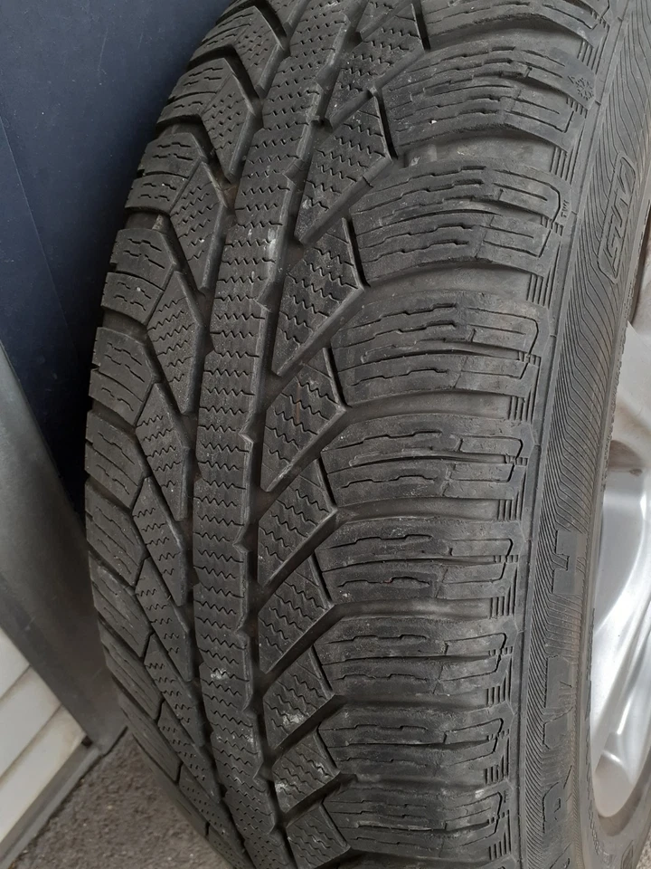 4 Winterkompletträder mit Stahlfelgen Semperit Master-Grip 2, 215/50 R17 96H - Bild 4 von 4