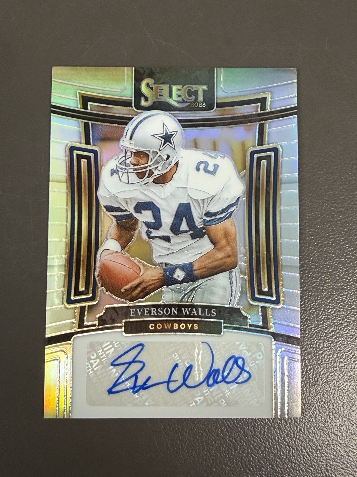 2023 Panini Select - Signatures Everson Walls #SIG-EWA Silver Prizm /399 (AU)