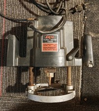 SKIL 1823 2.5 HP Plunge Router Woodworking Router Tool 25000 RPM Tested Works