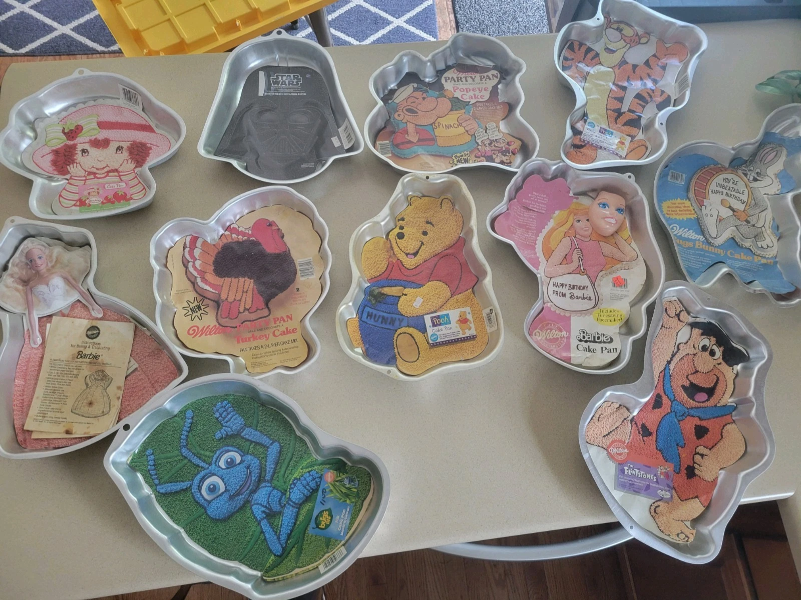Lot of 11 Vintage Wilton Cake Pans Kids Birthday Character Pooh Star Wars Barbie
Opens in a new wind