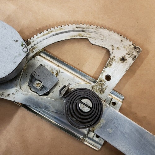 Land Rover Range Rover Classic 1987-95 Front Right RH Window Regulator w/ Motor - Picture 4 of 11