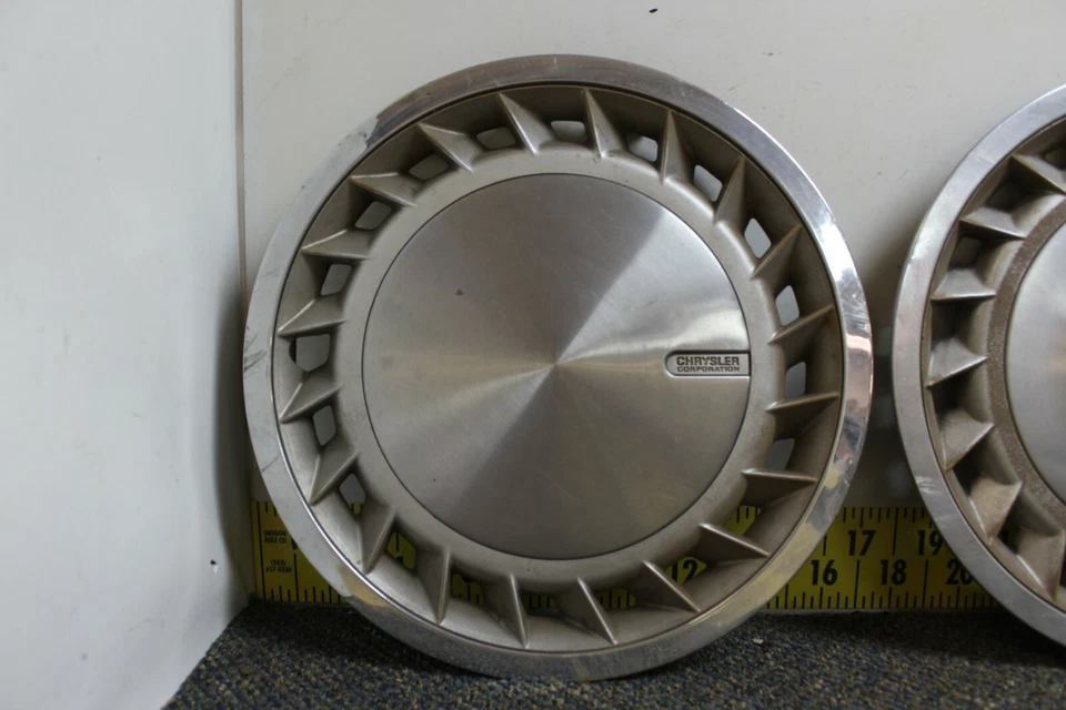Juego de 4 tapacubos de 14" cubiertas de rueda OEM 464 1988-90 Plymouth Acclaim Voyager (2324 Foto 2 de 4
