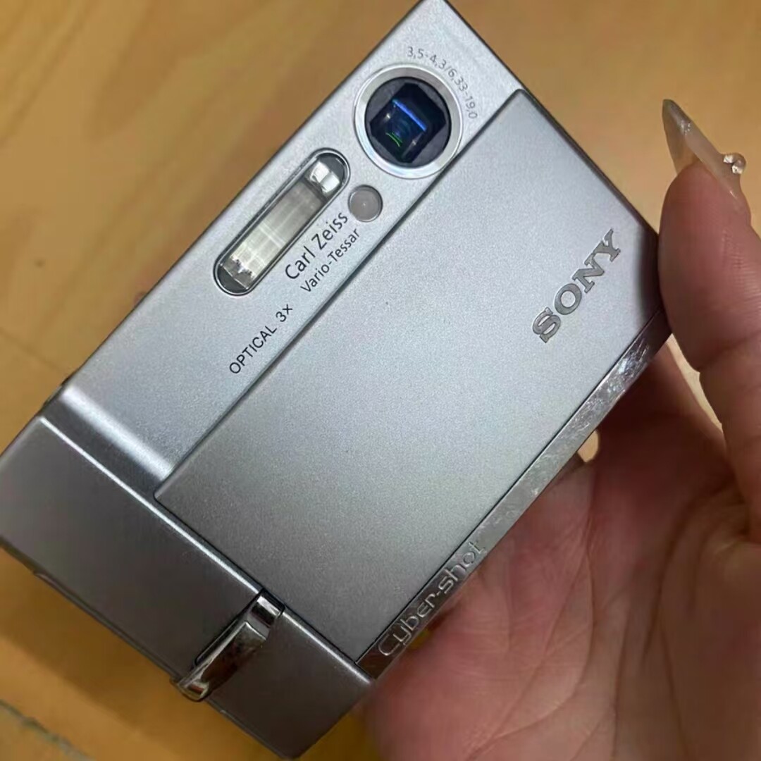 Sony Cyber Shot DSC-T50 7.2MP CCD Vintage Digital Camera
